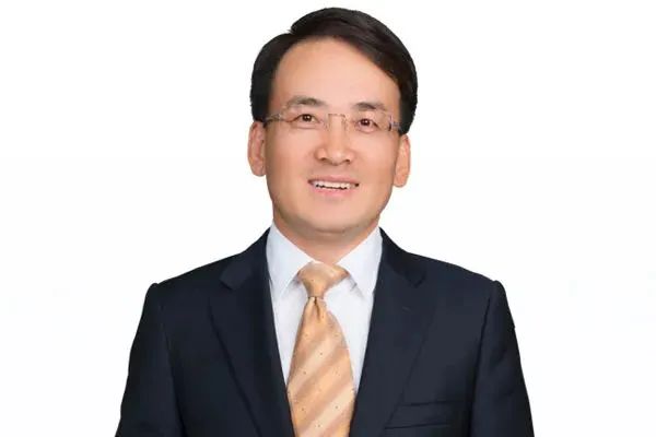 石文远最新，小巷深处的独特风情