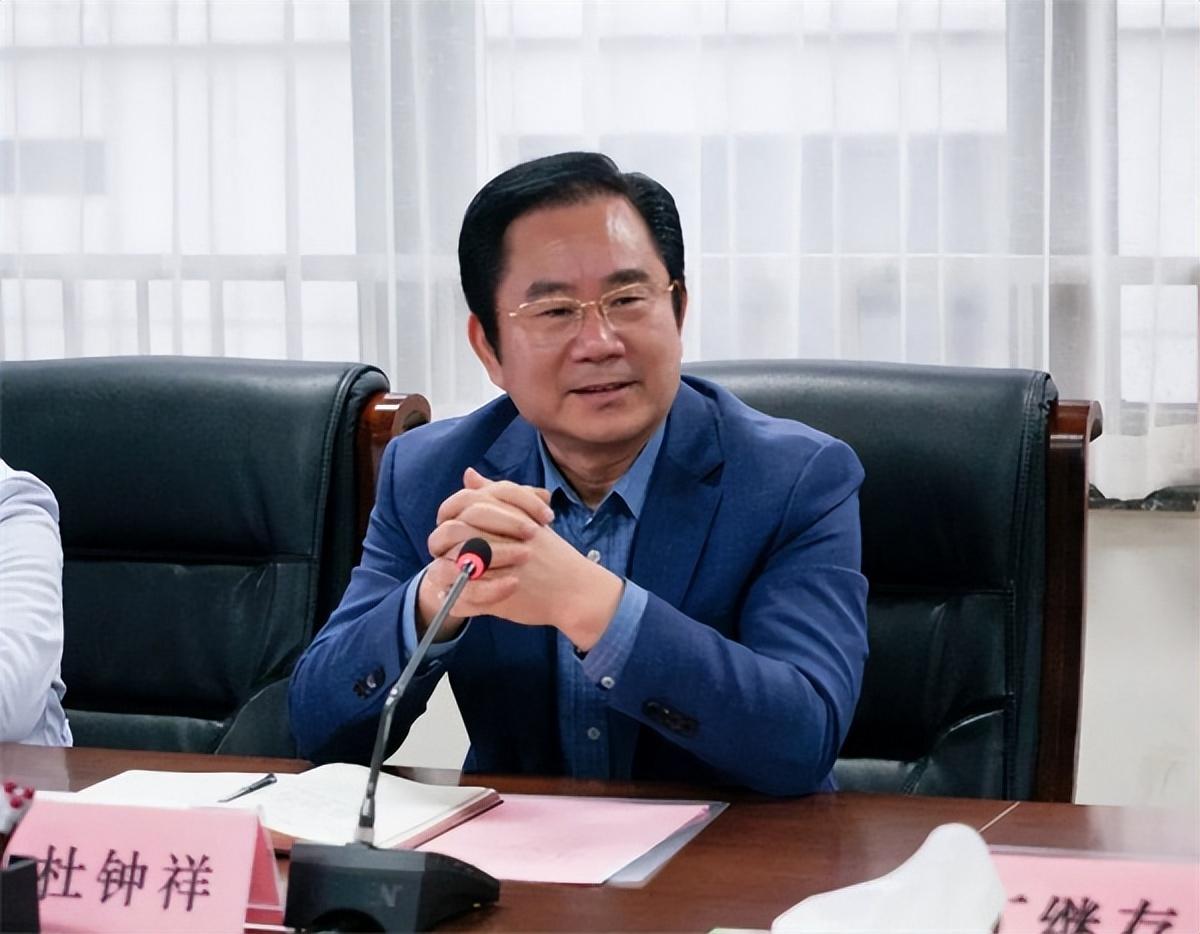 钟祥最新班子，自然美景探索之旅启动